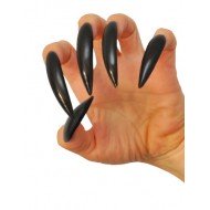 Ongles longs noirs de sorcière