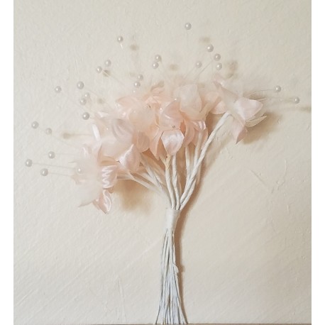 Fleurs en Tissu avec Perle Rose