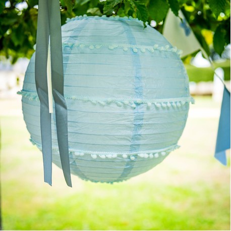Lanterne Pompon Rose ou Blanc ou Ciel